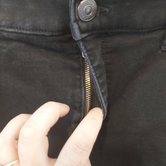 GLORIA VANDERBILT | Women's All Around Slimming Effect Curvy Jeans Black Size 14 - Picture 10 of 12